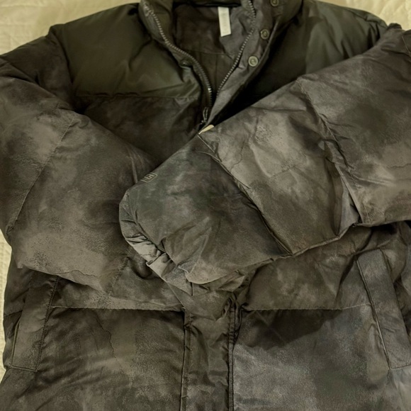 NWT Fabletics Essential Puffer, small - Picture 10 of 11